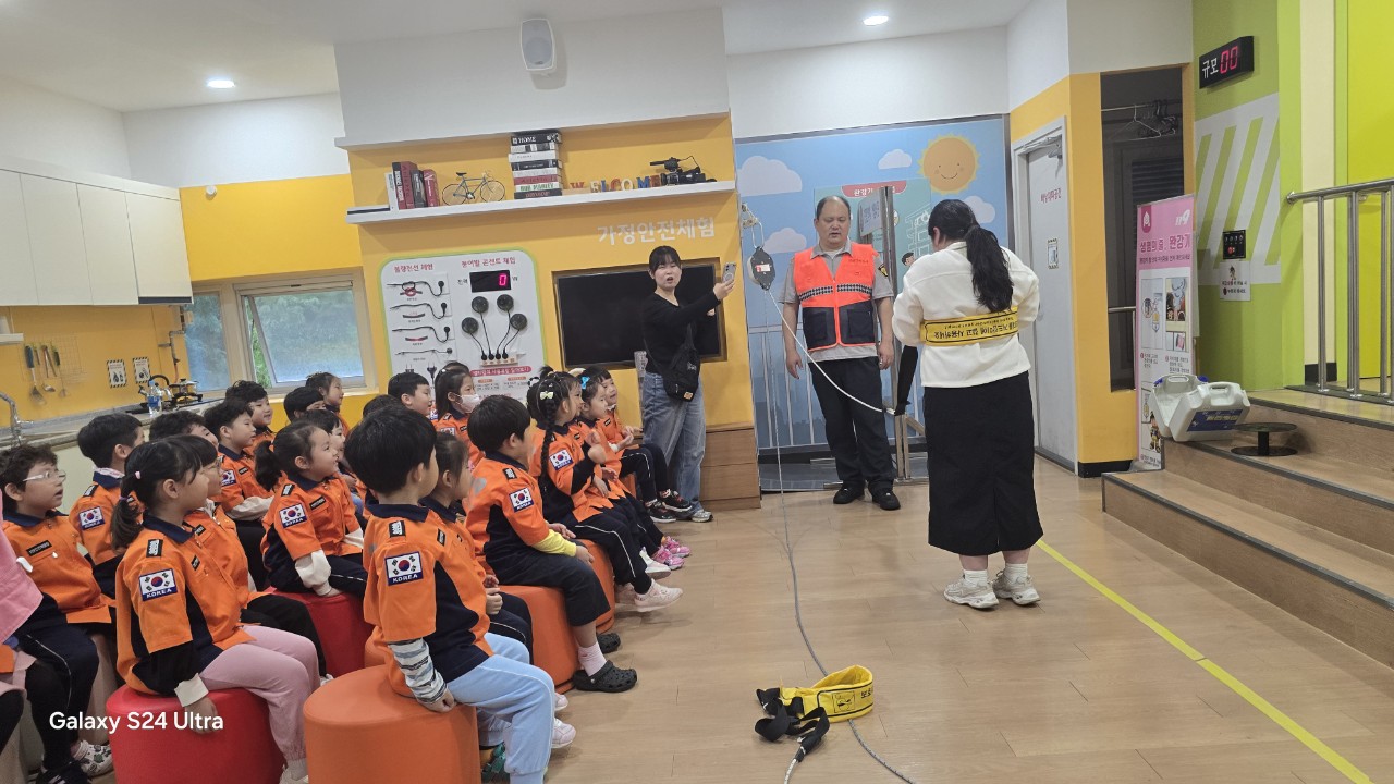   2025년 10월 24일 월드키즈유치원 이미지 2