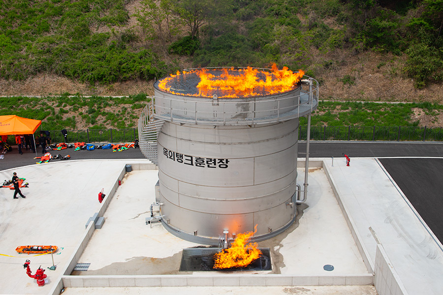 Petrochemical Plant Training Center 1